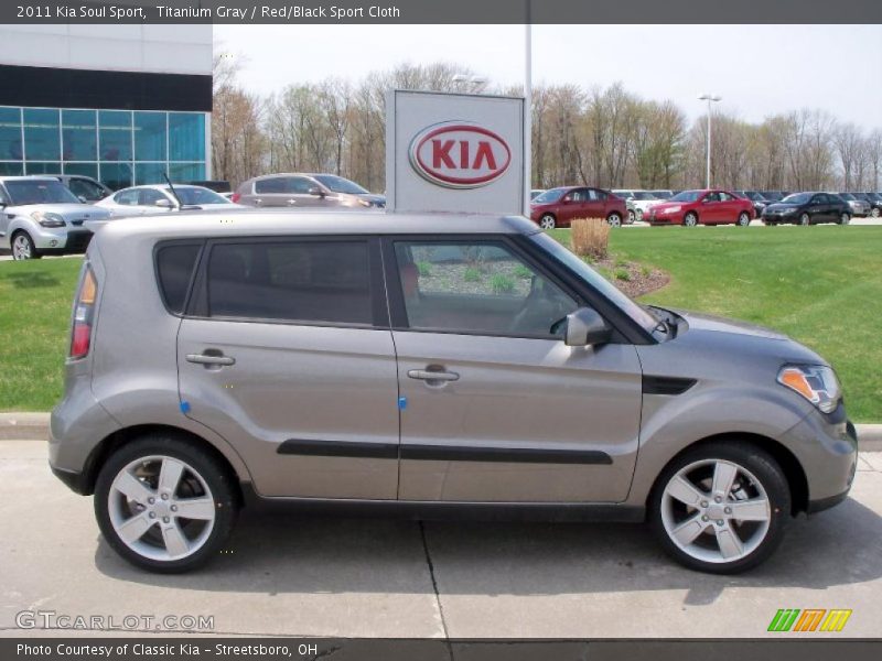 Titanium Gray / Red/Black Sport Cloth 2011 Kia Soul Sport