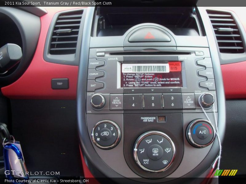 Titanium Gray / Red/Black Sport Cloth 2011 Kia Soul Sport