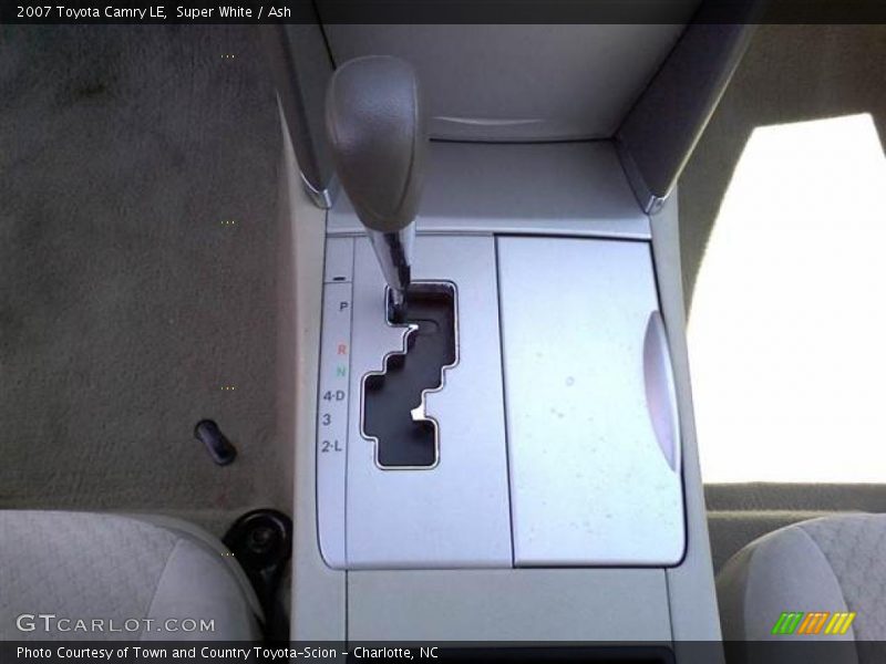 Super White / Ash 2007 Toyota Camry LE