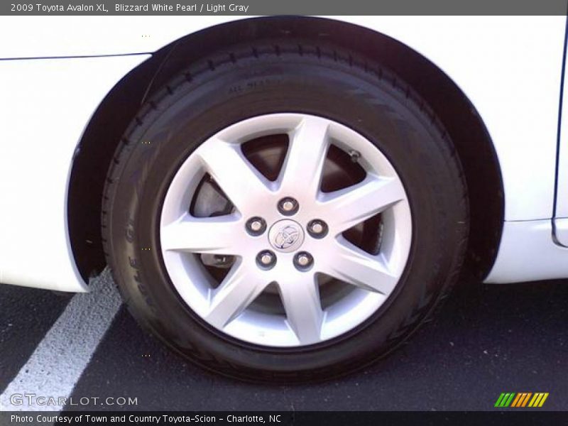 Blizzard White Pearl / Light Gray 2009 Toyota Avalon XL