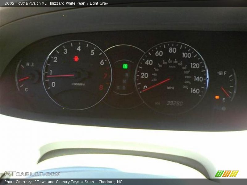 Blizzard White Pearl / Light Gray 2009 Toyota Avalon XL