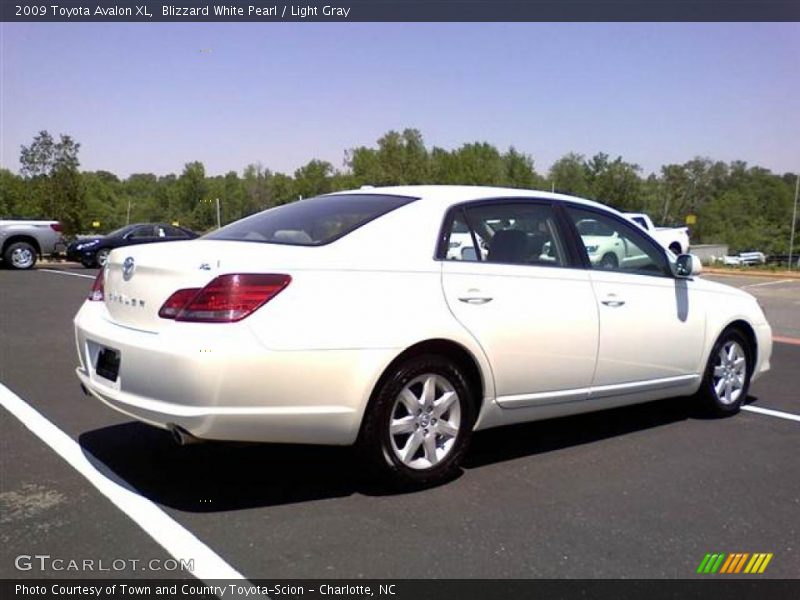 Blizzard White Pearl / Light Gray 2009 Toyota Avalon XL