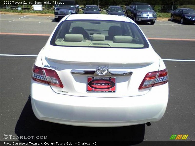 Super White / Bisque 2010 Toyota Camry