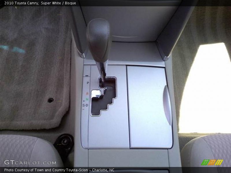 Super White / Bisque 2010 Toyota Camry