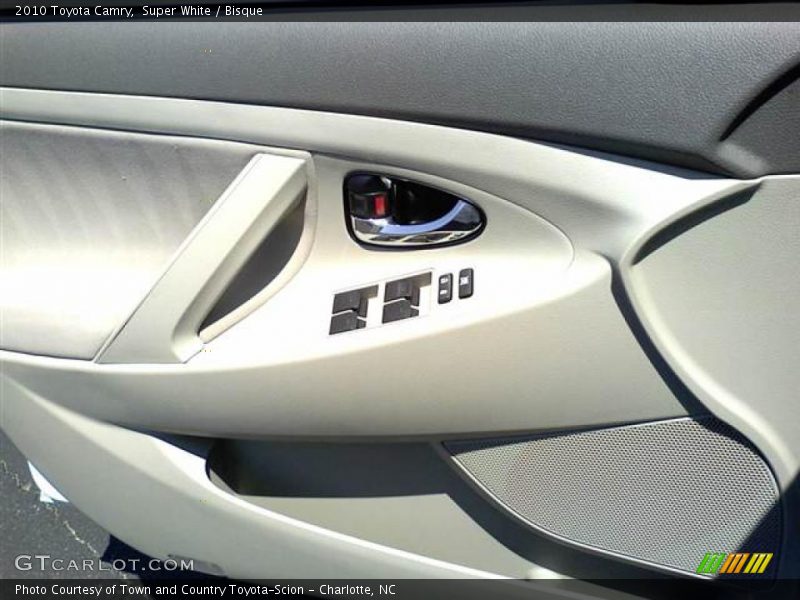Super White / Bisque 2010 Toyota Camry