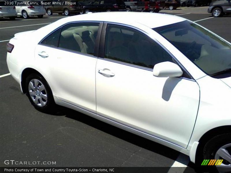 Super White / Bisque 2010 Toyota Camry