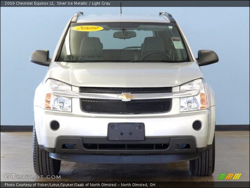 Silver Ice Metallic / Light Gray 2009 Chevrolet Equinox LS