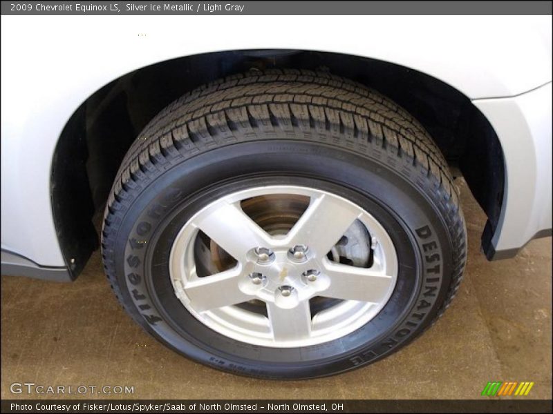 Silver Ice Metallic / Light Gray 2009 Chevrolet Equinox LS