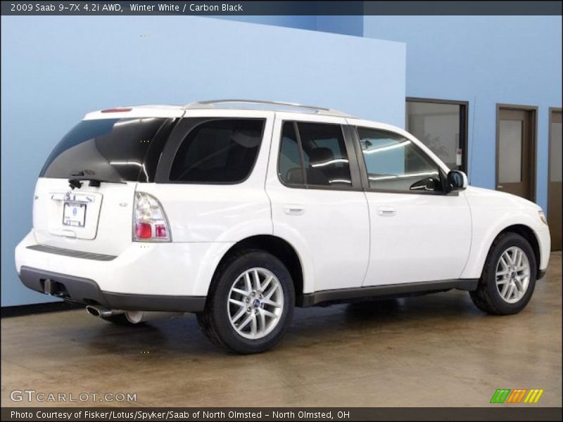 Winter White / Carbon Black 2009 Saab 9-7X 4.2i AWD
