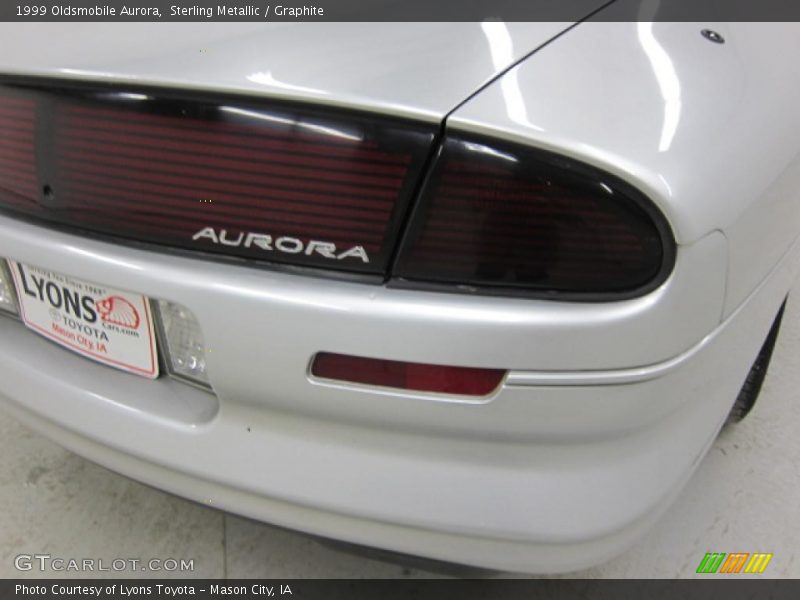 Sterling Metallic / Graphite 1999 Oldsmobile Aurora