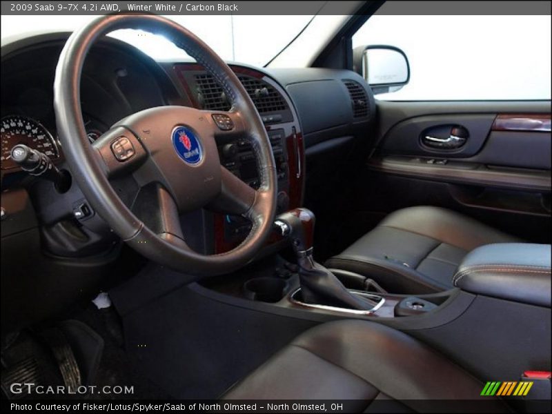 Winter White / Carbon Black 2009 Saab 9-7X 4.2i AWD