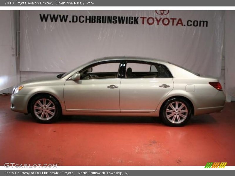 Silver Pine Mica / Ivory 2010 Toyota Avalon Limited