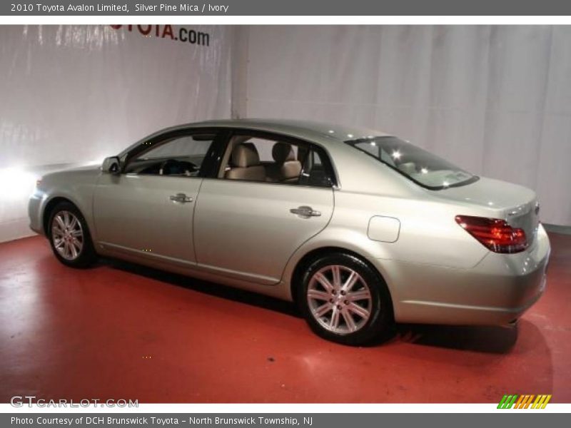Silver Pine Mica / Ivory 2010 Toyota Avalon Limited