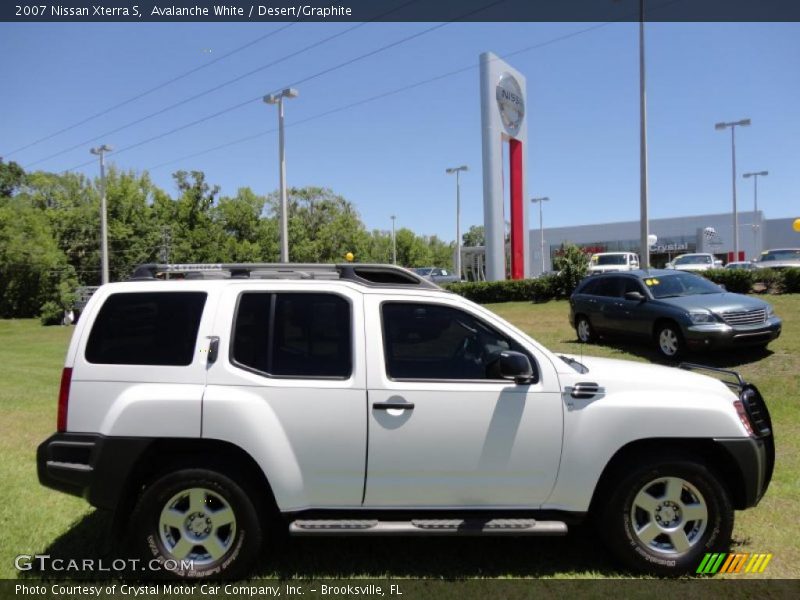 Avalanche White / Desert/Graphite 2007 Nissan Xterra S