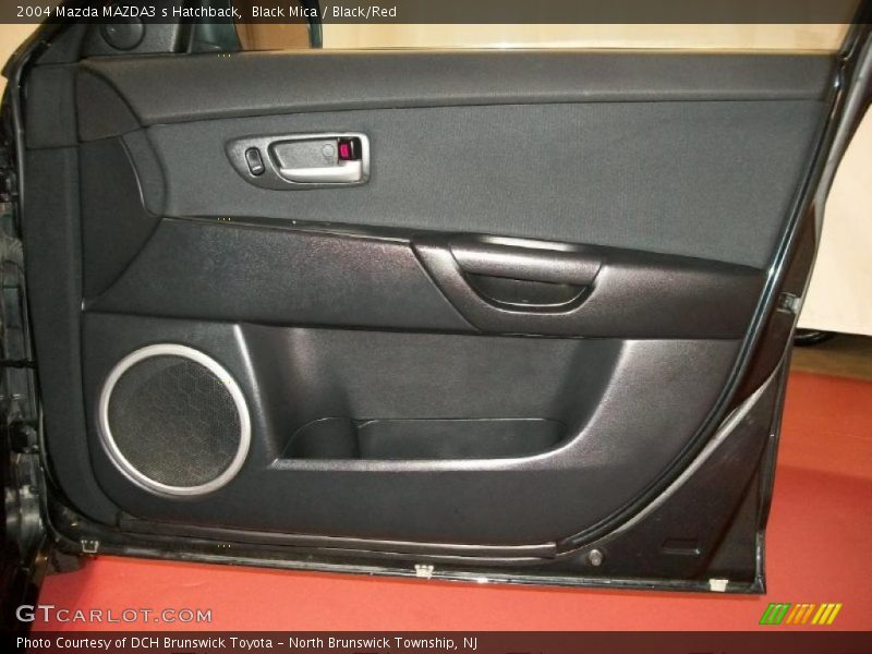Black Mica / Black/Red 2004 Mazda MAZDA3 s Hatchback