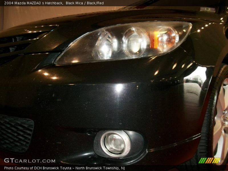 Black Mica / Black/Red 2004 Mazda MAZDA3 s Hatchback