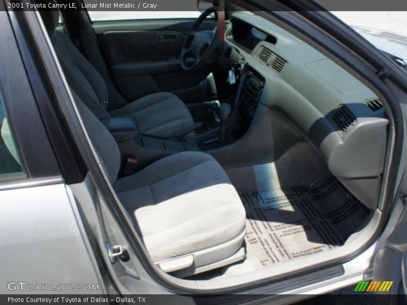 Lunar Mist Metallic / Gray 2001 Toyota Camry LE