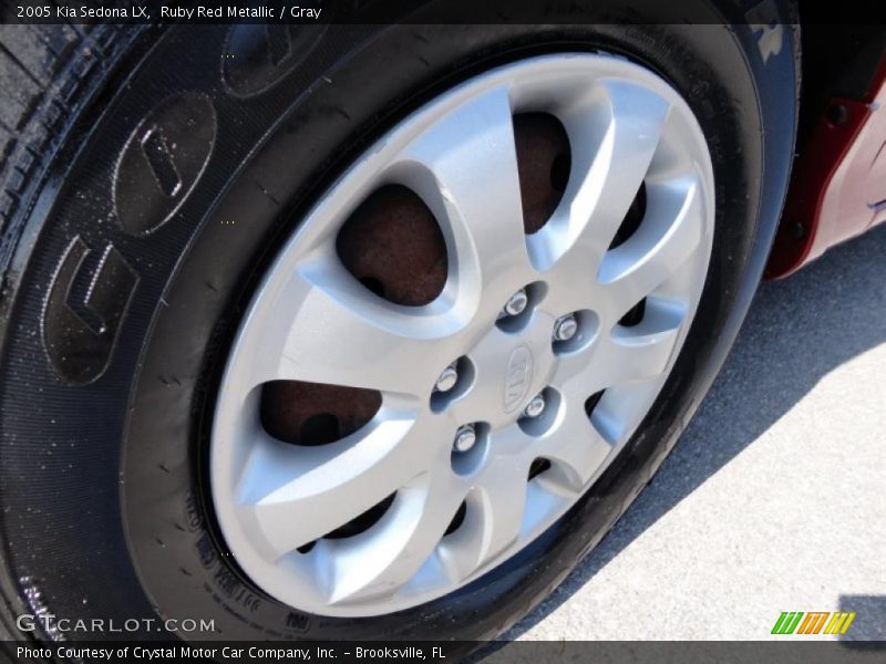 Ruby Red Metallic / Gray 2005 Kia Sedona LX