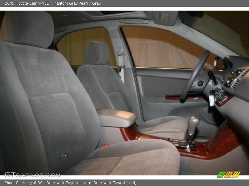 Phantom Gray Pearl / Gray 2005 Toyota Camry XLE