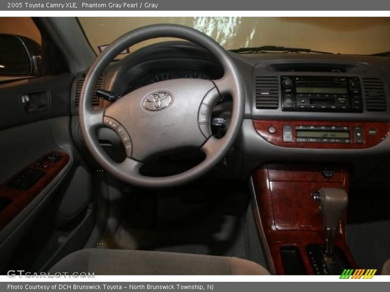 Phantom Gray Pearl / Gray 2005 Toyota Camry XLE