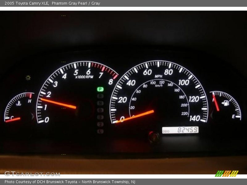 Phantom Gray Pearl / Gray 2005 Toyota Camry XLE