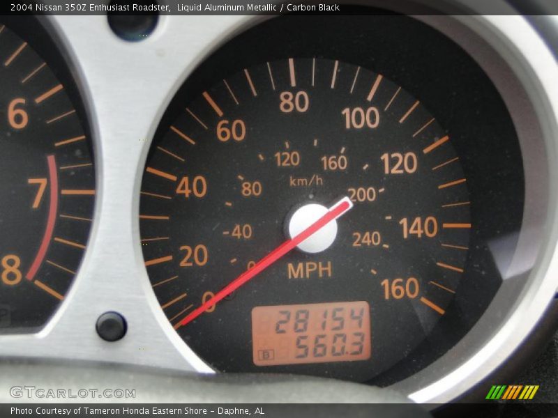 Liquid Aluminum Metallic / Carbon Black 2004 Nissan 350Z Enthusiast Roadster