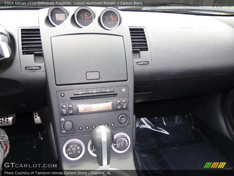 Liquid Aluminum Metallic / Carbon Black 2004 Nissan 350Z Enthusiast Roadster