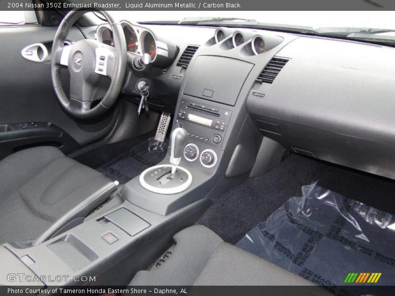 Liquid Aluminum Metallic / Carbon Black 2004 Nissan 350Z Enthusiast Roadster
