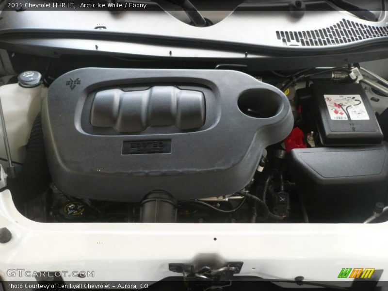 Arctic Ice White / Ebony 2011 Chevrolet HHR LT