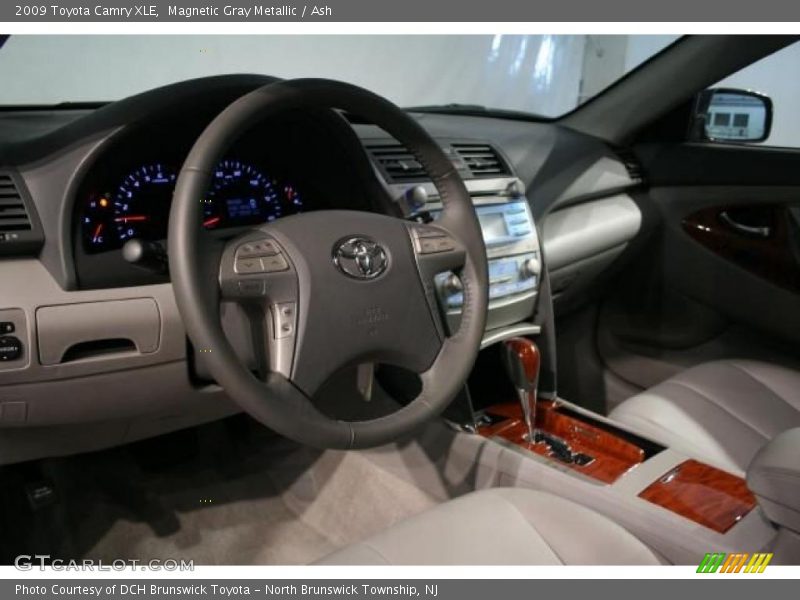 Magnetic Gray Metallic / Ash 2009 Toyota Camry XLE