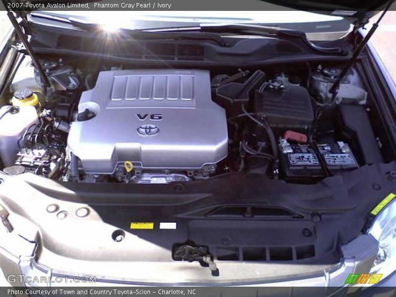Phantom Gray Pearl / Ivory 2007 Toyota Avalon Limited