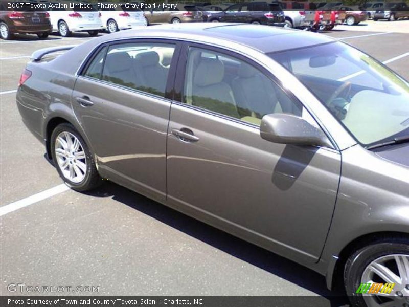 Phantom Gray Pearl / Ivory 2007 Toyota Avalon Limited