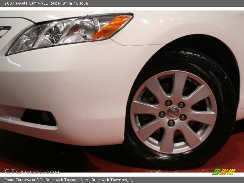 Super White / Bisque 2007 Toyota Camry XLE
