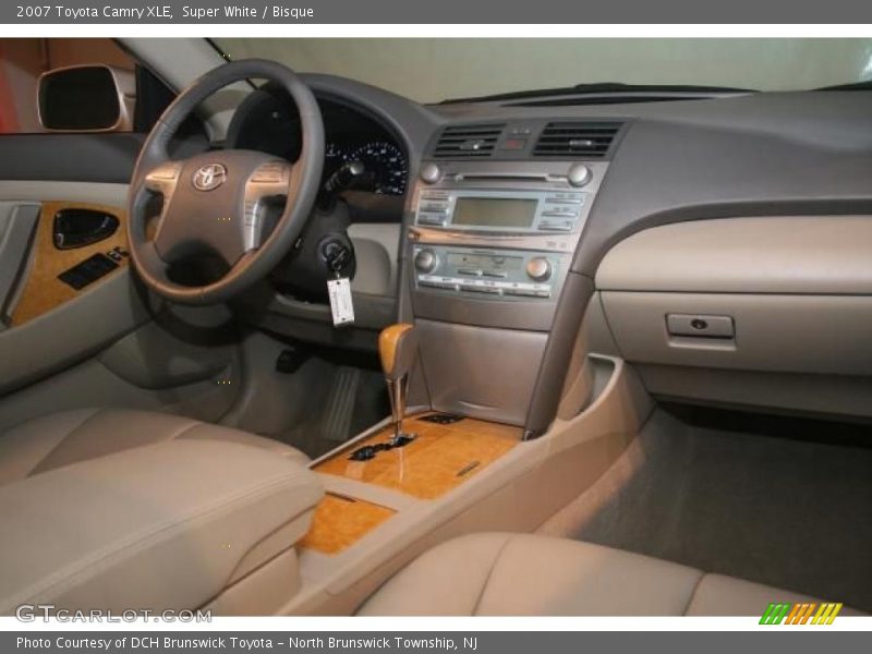 Super White / Bisque 2007 Toyota Camry XLE