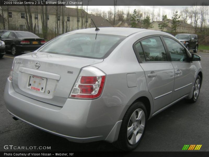 Brilliant Silver / Charcoal 2009 Nissan Sentra 2.0 S