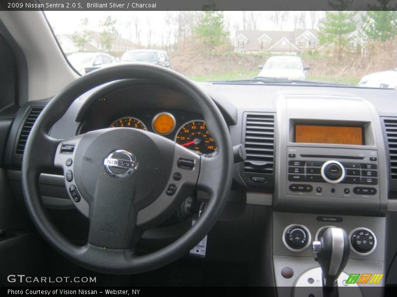 Brilliant Silver / Charcoal 2009 Nissan Sentra 2.0 S