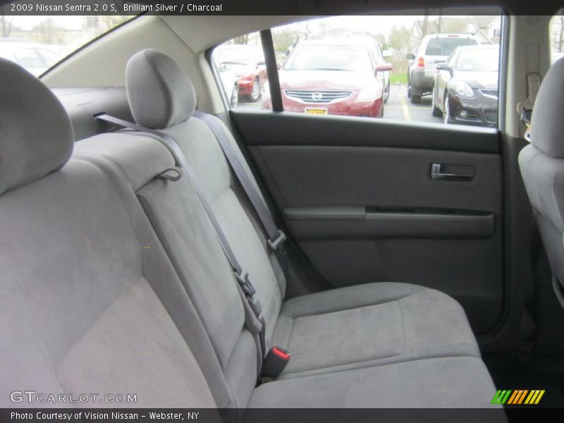 Brilliant Silver / Charcoal 2009 Nissan Sentra 2.0 S