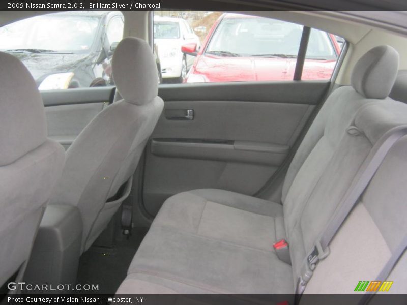 Brilliant Silver / Charcoal 2009 Nissan Sentra 2.0 S