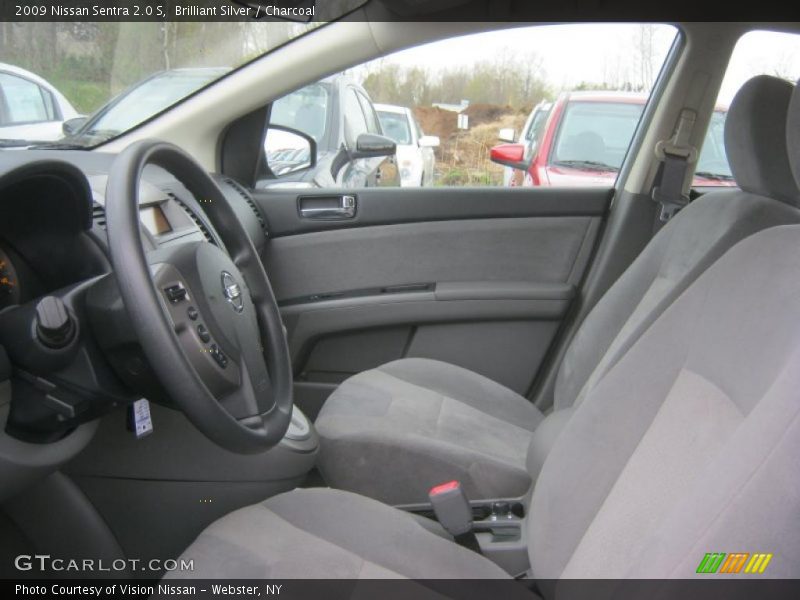 Brilliant Silver / Charcoal 2009 Nissan Sentra 2.0 S