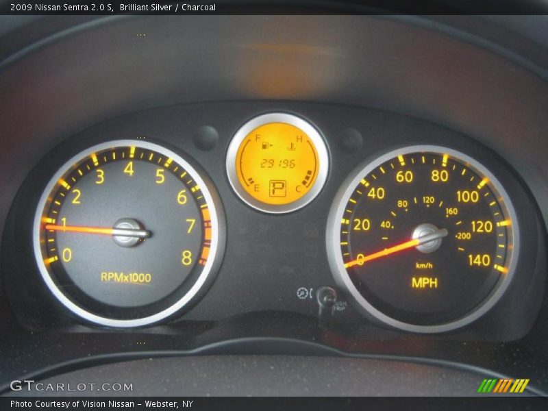 Brilliant Silver / Charcoal 2009 Nissan Sentra 2.0 S
