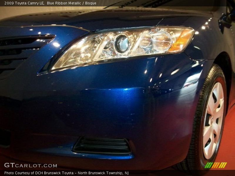 Blue Ribbon Metallic / Bisque 2009 Toyota Camry LE