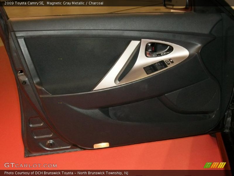 Magnetic Gray Metallic / Charcoal 2009 Toyota Camry SE