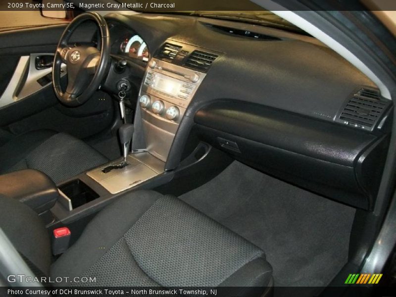 Magnetic Gray Metallic / Charcoal 2009 Toyota Camry SE