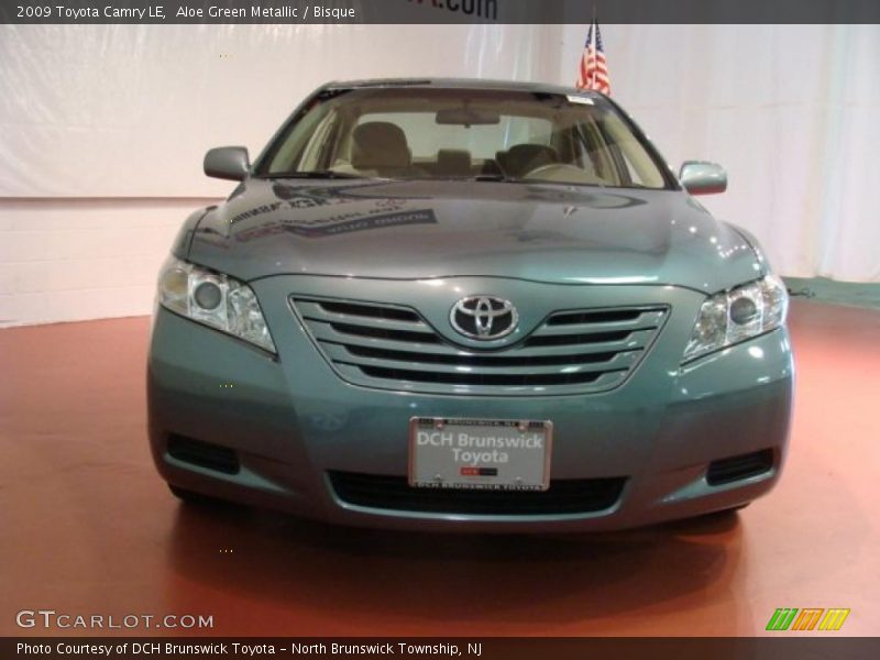 Aloe Green Metallic / Bisque 2009 Toyota Camry LE