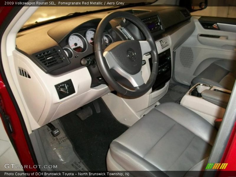 Pomegranate Red Metallic / Aero Grey 2009 Volkswagen Routan SEL