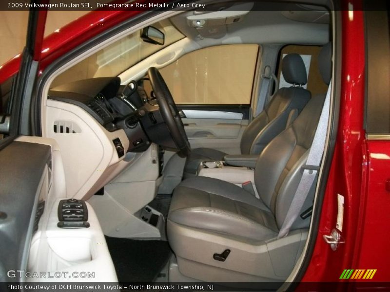 Pomegranate Red Metallic / Aero Grey 2009 Volkswagen Routan SEL