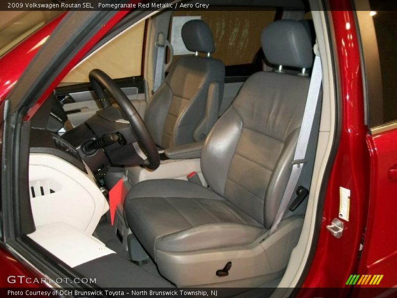 Pomegranate Red Metallic / Aero Grey 2009 Volkswagen Routan SEL