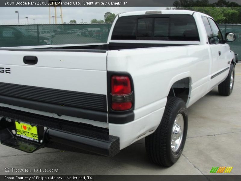 Bright White / Camel/Tan 2000 Dodge Ram 2500 SLT Extended Cab