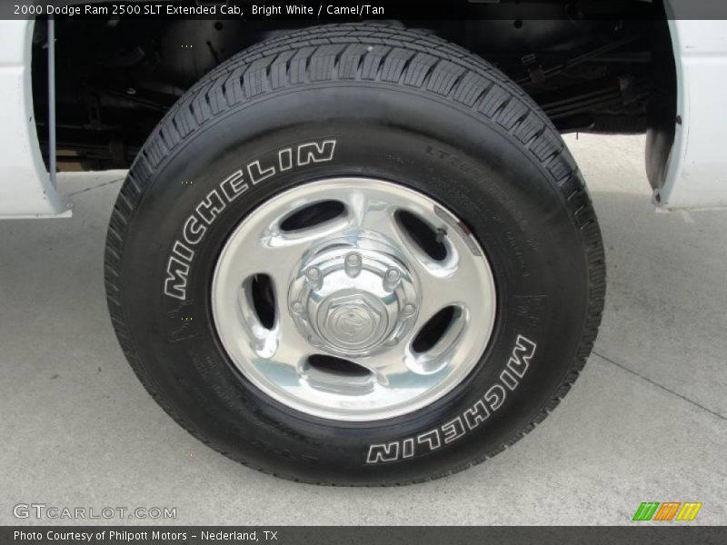  2000 Ram 2500 SLT Extended Cab Wheel