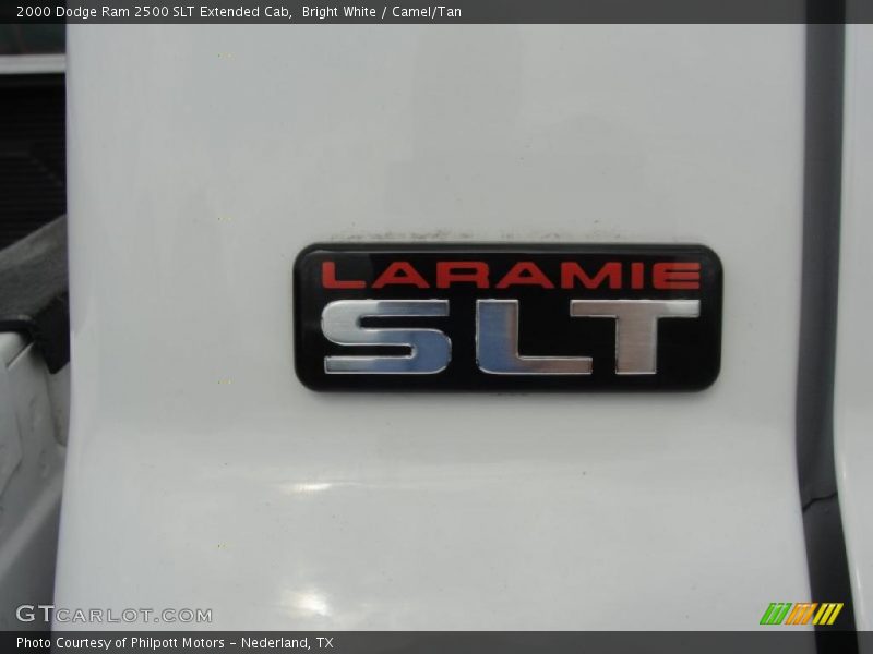  2000 Ram 2500 SLT Extended Cab Logo